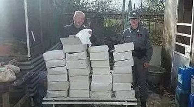 意大利警方“地毯式”突击华人服装工厂!16名华人被抓!D&G事件