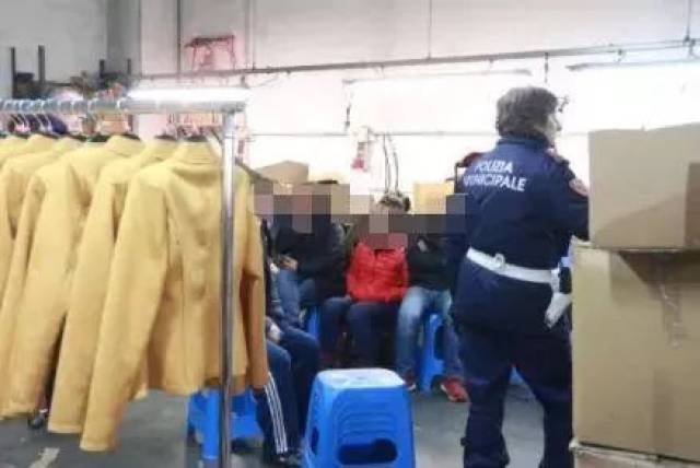 意大利警方“地毯式”突击华人服装工厂!16名华人被抓!D&G事件