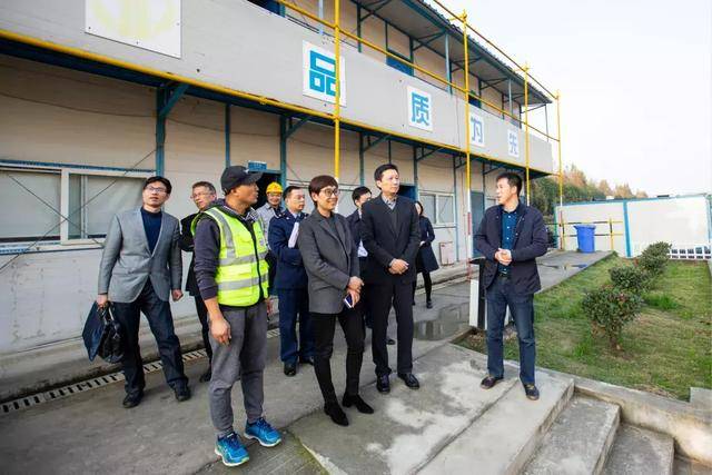 市市场监管局党委书记,局长徐柯灵赴保税区调研指导