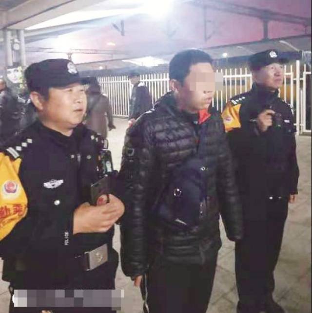 铁岭14岁男孩去平遥见网友,乘警劝其在葫下车交给家人