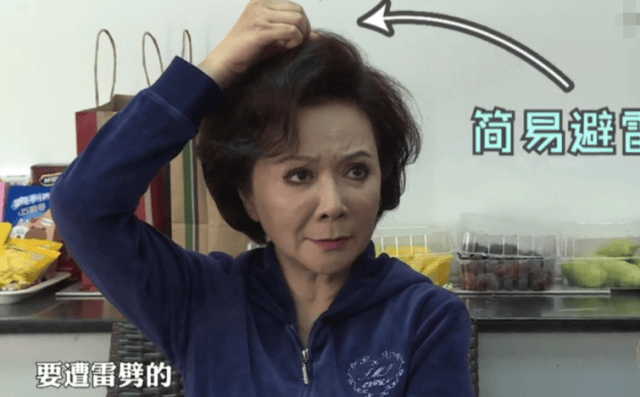 潘长江搭档蔡明受访表情尴尬,回应上春晚:有纪律我不能说