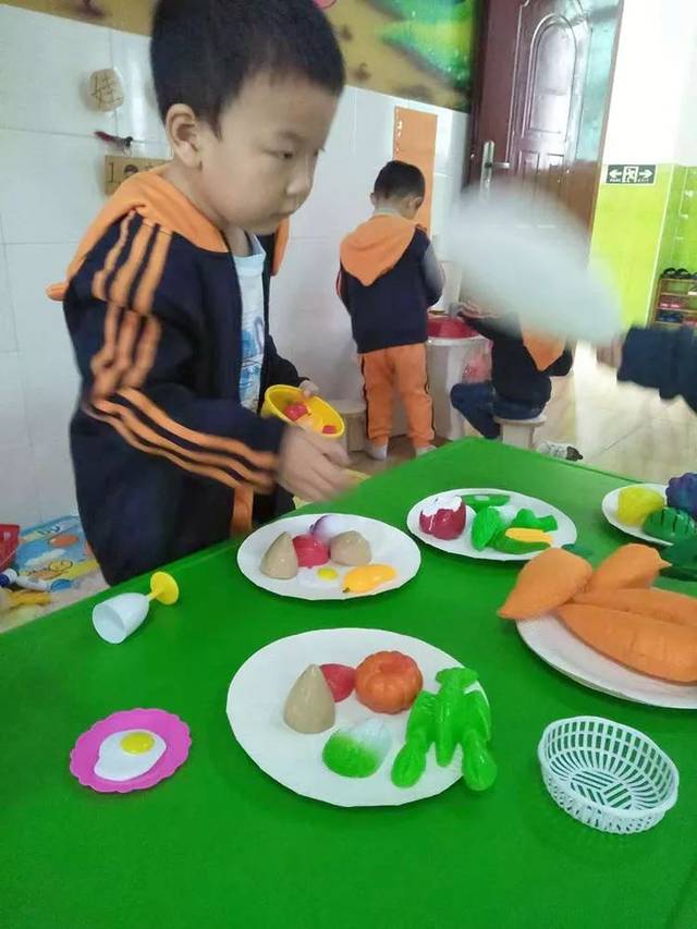 【童心活动】西湖分园--小班区域活动《娃娃家》