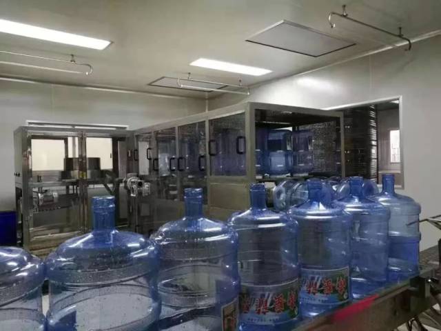 第一次参观衡山的桶装水厂,看看他们生产的水是否安全