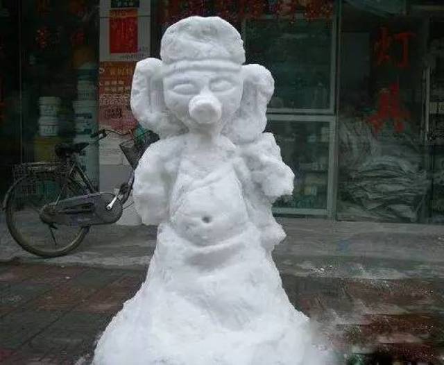 雪人还能这么堆,真是大开眼界了!