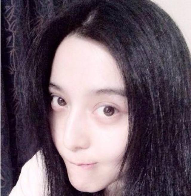 美颜盛世的厄齐尔,是如何撞脸撞遍全世界的?