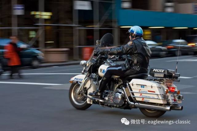 经典皮衣视频展示: schott nyc美国原产"加州骑警"小牛皮 斜拉机车皮