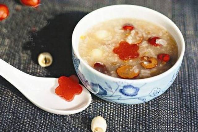 山楂桃仁粥