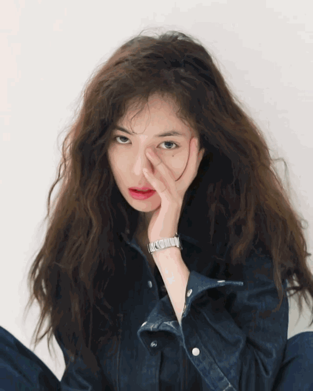 我烫了今年最时髦的「泫雅卷发」后,全公司都在笑我