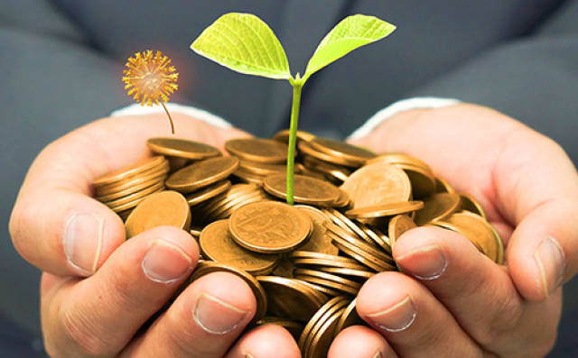 德国DAX指数延续新年“开门红”：国防与汽车股领涨，市场静待欧美关键经济数据考验