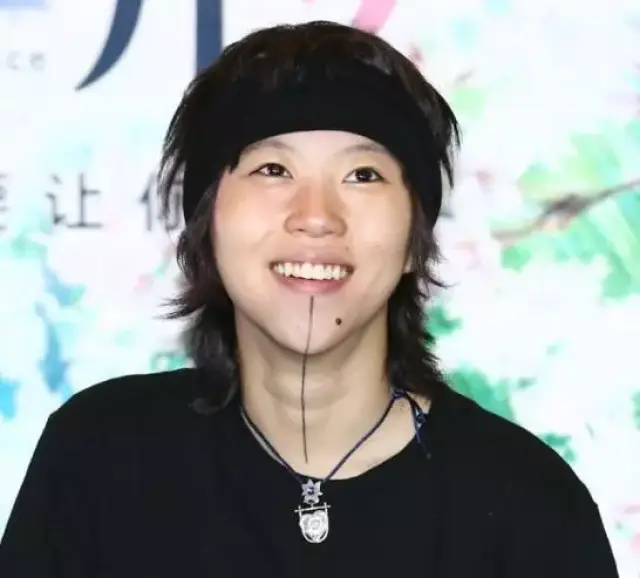 馍歌传奇娱乐八卦：王菲，活在红楼梦里打麻将的女人