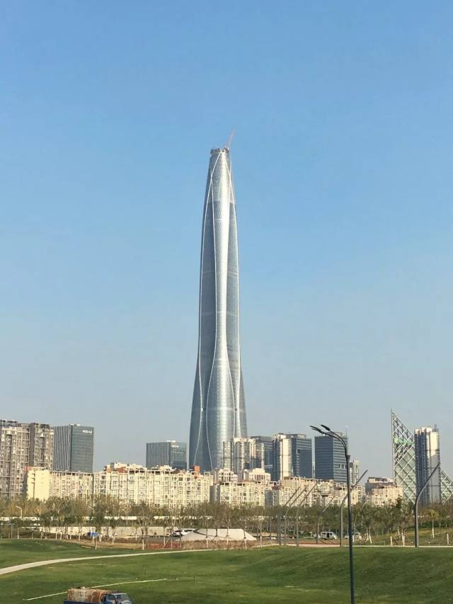 天津周大福金融中心