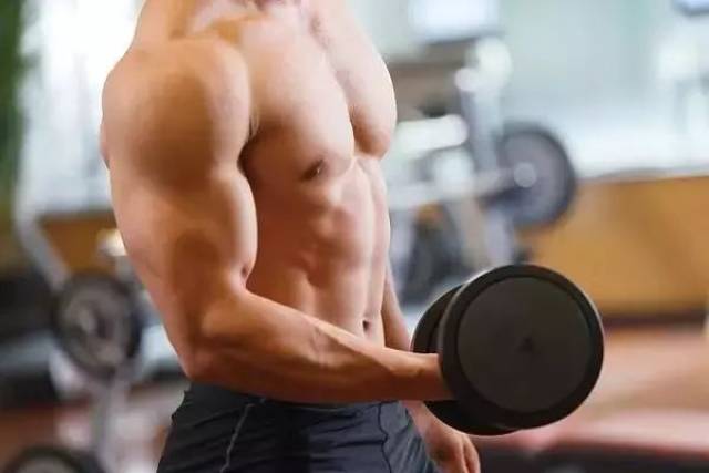 大三男生的乳房越来越大,居然是因为用了女朋友的这样东西……