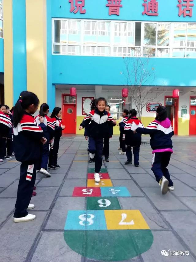 【咔嚓嚓】 镜头里的邯山区渚河路小学