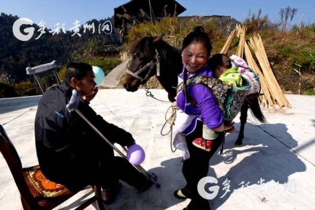 64年，一家三代人的坚守