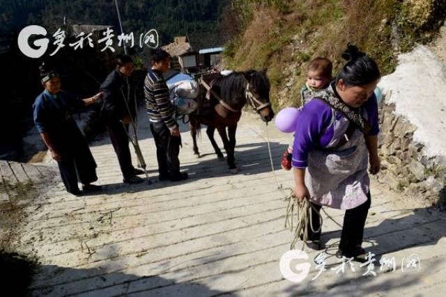 64年,一家三代人的坚守