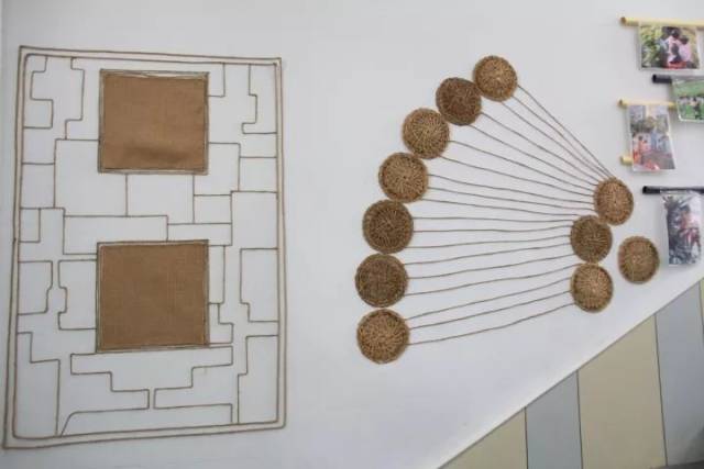 废物利用,变废为宝,用鸡蛋托创作可以增强作品立体感.