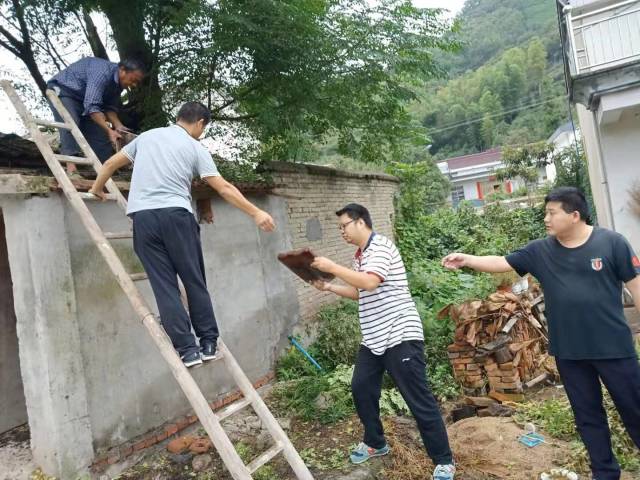 扎根深山 矢志脱贫—记晓天镇独山村扶贫工作队长张家安