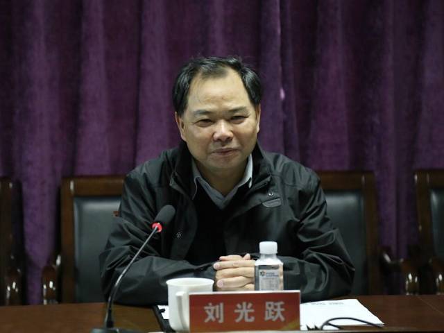 株洲市人大常委会党组书记,常务副主任刘光跃一行来访远东