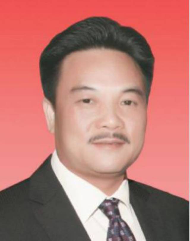 庞建文从1997年创办广州庞大投资集团,经过20多年的艰苦奋斗,已发展