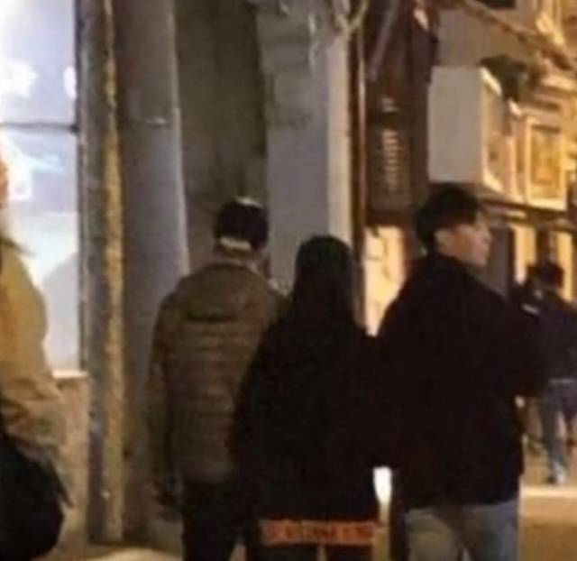 郑爽张恒要结婚?杨幂唐嫣尴尬同框?