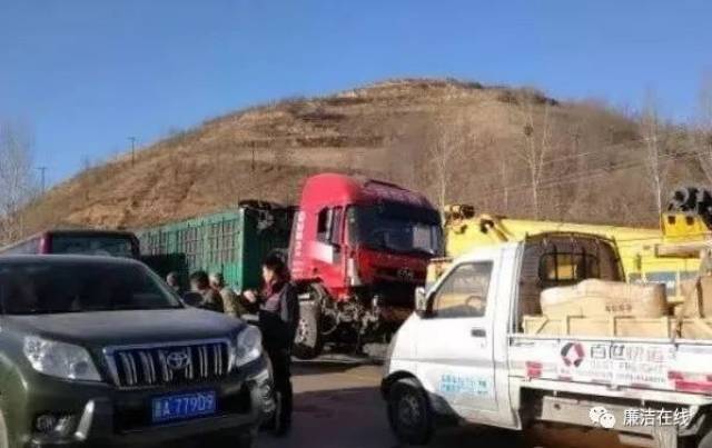 忻州至静乐方向发生重大交通事故!4人死亡,10人受伤!