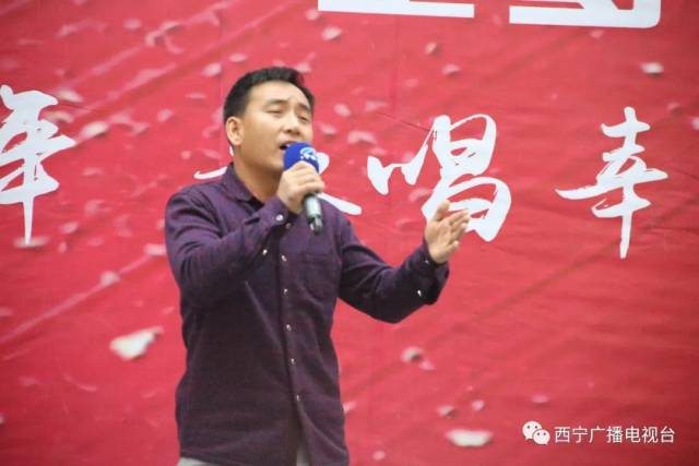 还有来自西宁湟中县的花儿传承人 李润发 从热爱到拜师学艺再到担负图片