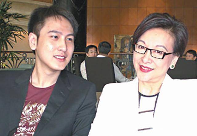 汤珈铖和母亲徐枫