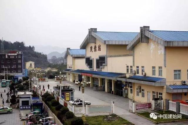 此次调图后,经过建始站将达到43列(其中新增2列,高峰线预留6列),新增