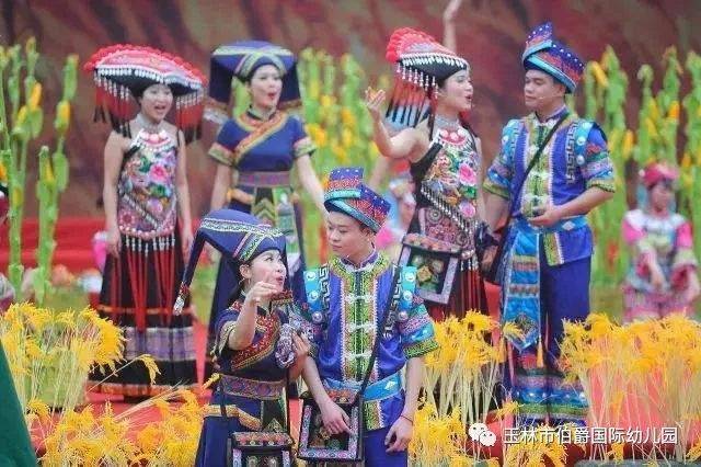 伯爵国际幼儿园-喜迎广西壮族成立60周年