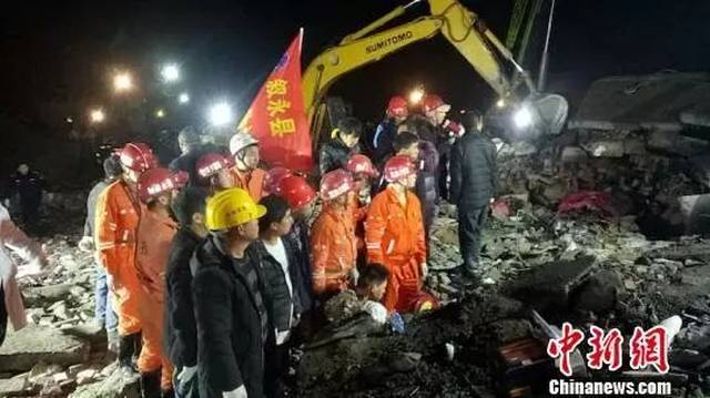 12月10日阅听天下丨新一轮冷空气来袭，明天还会更冷！今天是广东2019年高考报名最后一天