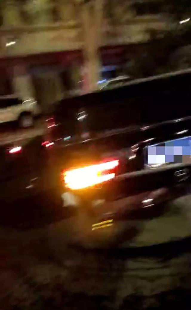 车祸猛于虎 开车行驶在路上一定要注意安全, 以免影响他人, 也给自己