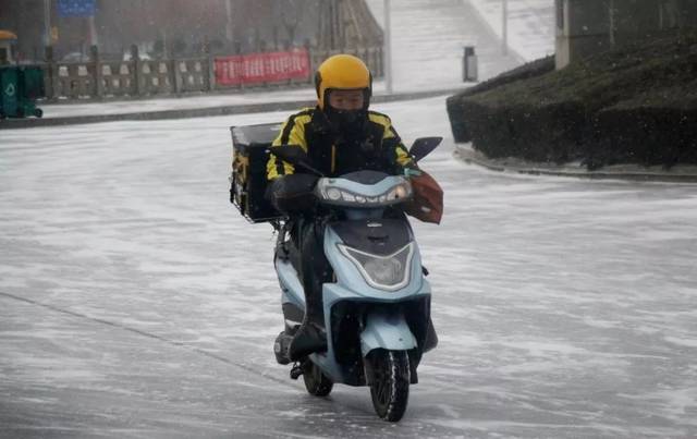 我做了这样一件事，店家和外卖小哥都给我打电话...