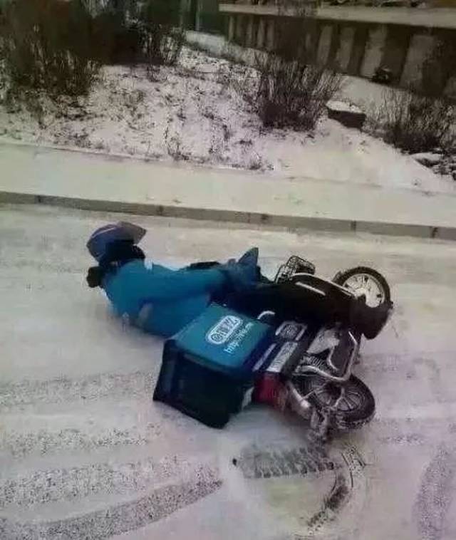 我做了这样一件事，店家和外卖小哥都给我打电话...