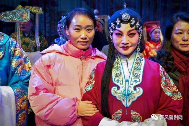 上图:蒲剧名家吉有芳也是秦腔演员的偶像