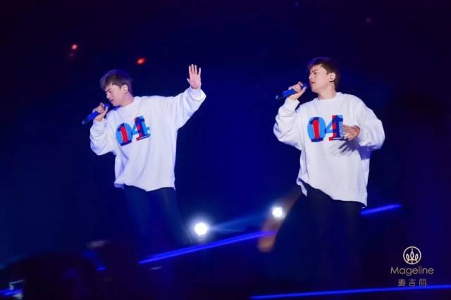 众星齐聚助力麦吉丽四周年2018年会盛典