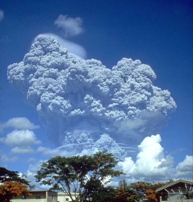 皮纳图博火山爆发