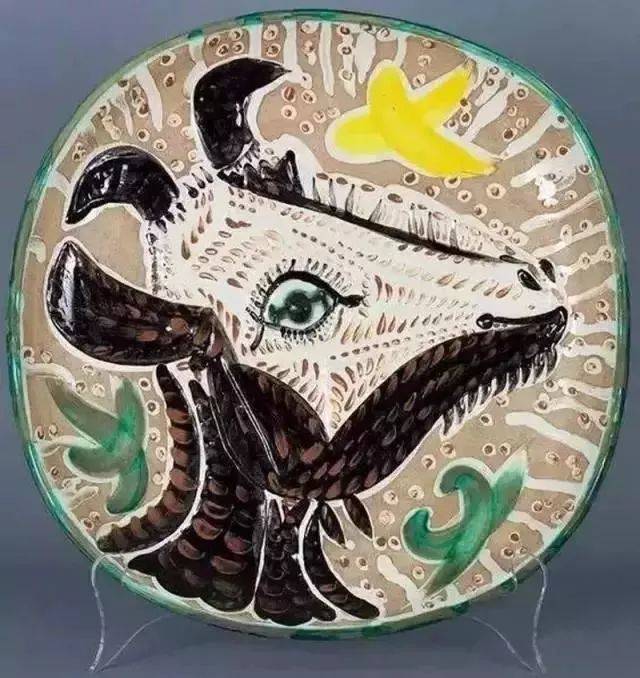 哇!原来毕加索除了画画,陶瓷也玩的很厉害