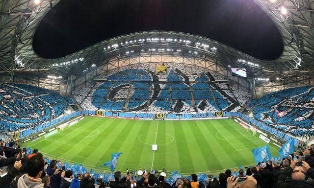 boulogne boys是大巴黎的一个球迷团体,他们制作的tifo十分精良.