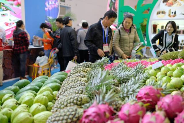 火山荔枝干、琼山“扶贫鸡”、黄金百香果...海