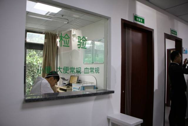 民生实事!天河这个小区门口新建社区医院,居民看病不用远行1小时