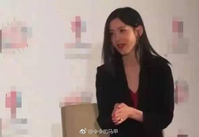 校花陈都灵生图曝光 神似奶茶妹妹 网友:以为是双胞胎