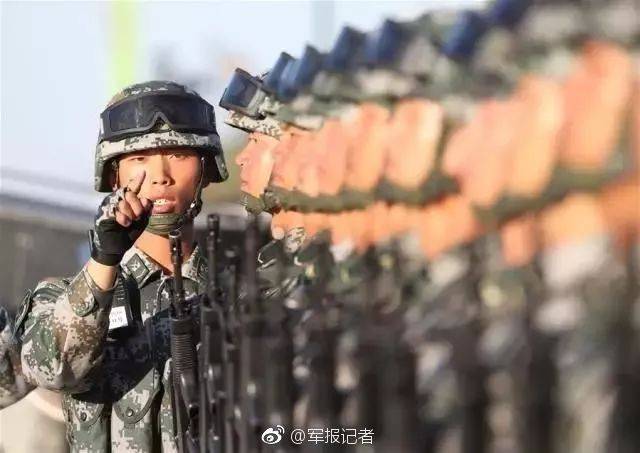 网络流行语进军营，“另类表达”让它们贴心贴肺、有军味