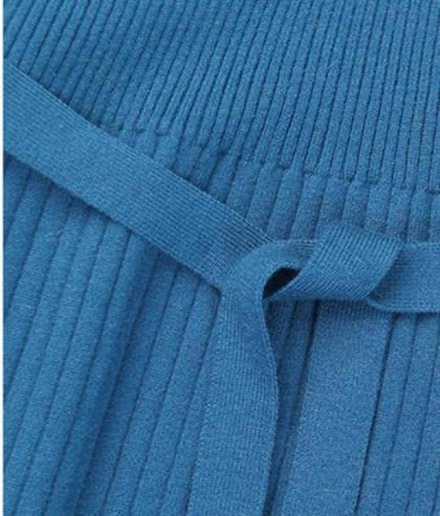 黑色打底裤也遮不住粗腿,怎么办?美美的针织裙