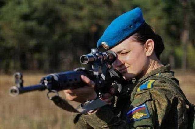 全世界女狙击手密度最高地区,她们不但能解决男人连选美也都夺冠