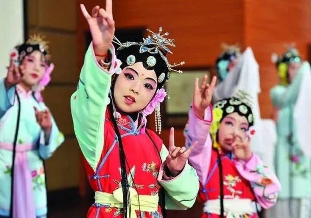 幼儿园老师需要懂戏曲吗?欢迎讨论 幼儿园老师需要懂戏曲吗?欢迎讨论