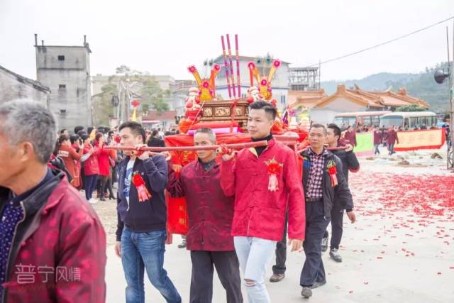 追根溯源,最后确认先祖来自陆丰市后坎村,与尊敬堂同宗,并于11月23日