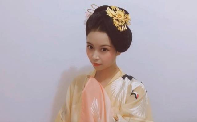 云髻半偏晓新妆 | 汉服发型教程(一)