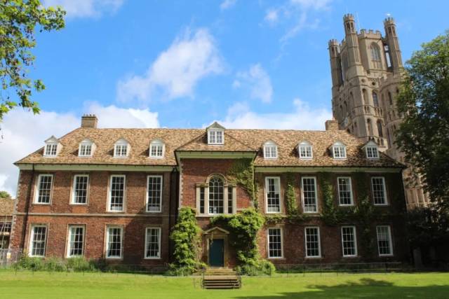 英国公学中的元老 - 大教堂学校的前世今生