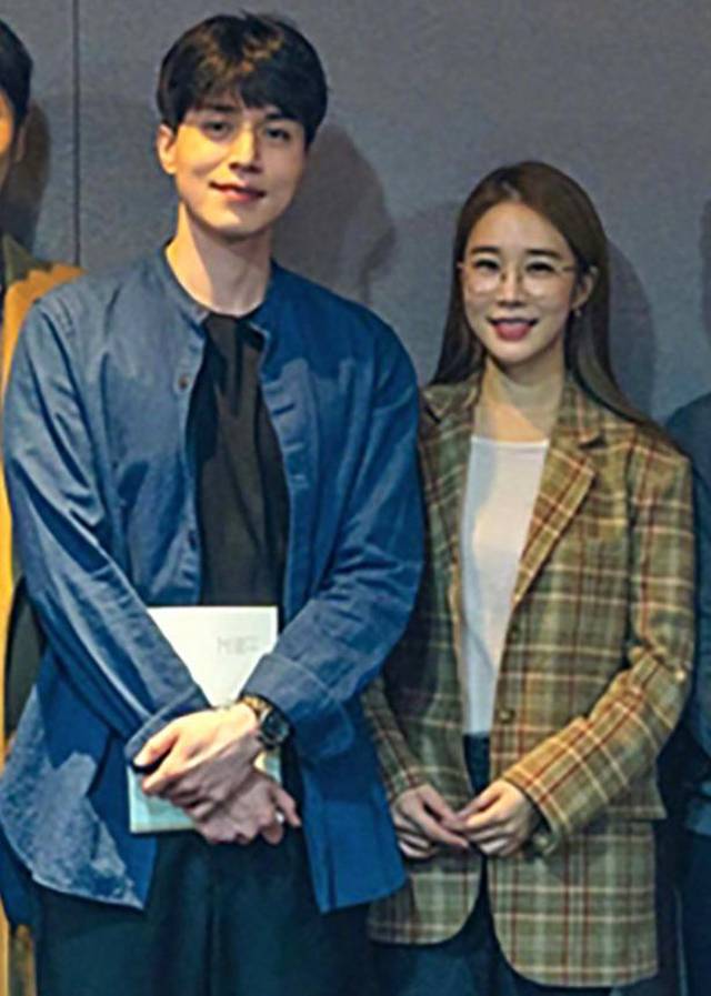 时隔两年,《鬼怪》李东旭刘仁娜终于再恋爱,新剧接档《男朋友》
