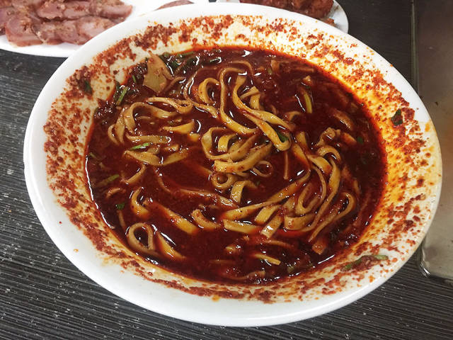 这儿真的是最正宗的麻辣面,听你们的果然没错!